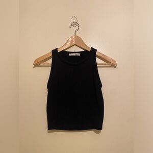 Wilfred free Aritzia Classic Black Tank Top. Size S